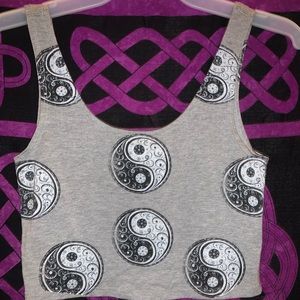 Gray yin and yang crop top